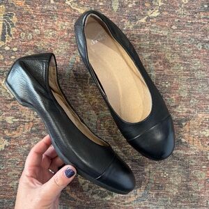 Dansko Lisanne Flat Cap Toe Milled Leather Black Ballet Flats EU 41 US 10.5 - 11